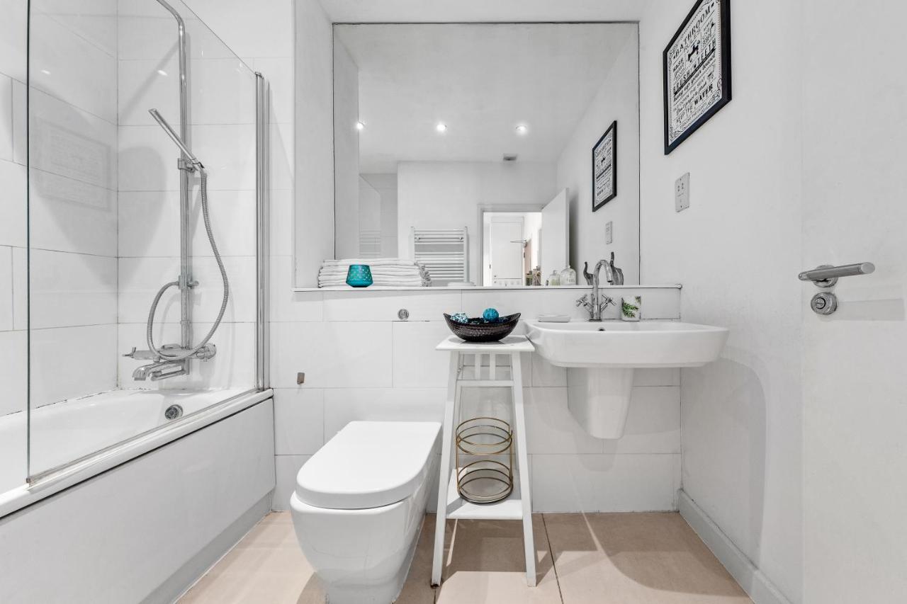 3-Bedroom Flat In London Sleeps 14 Hy1 Dış mekan fotoğraf